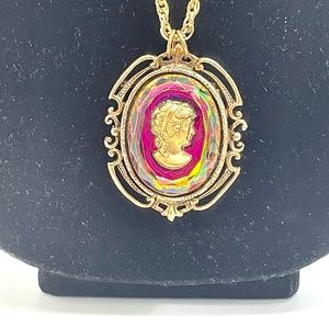 Vintage Special Glass Cameo Necklace